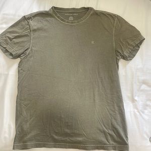 Mens army green American eagle medium T-shirt